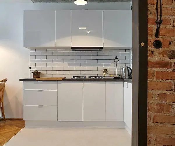 - Stara Ochota شقة